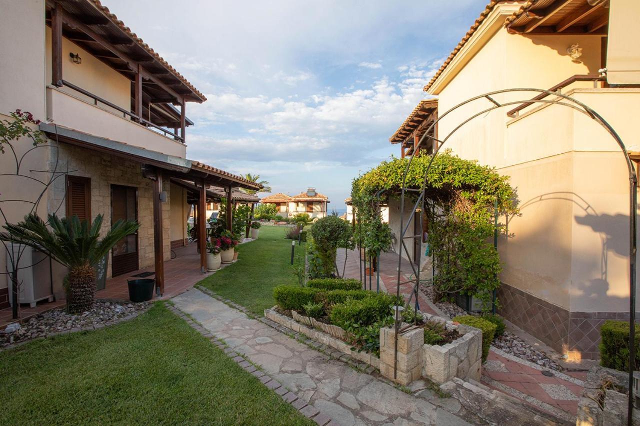 Porto Thea Alexandra Shared Pool Villa, อาฟิโตส ภายนอก รูปภาพ