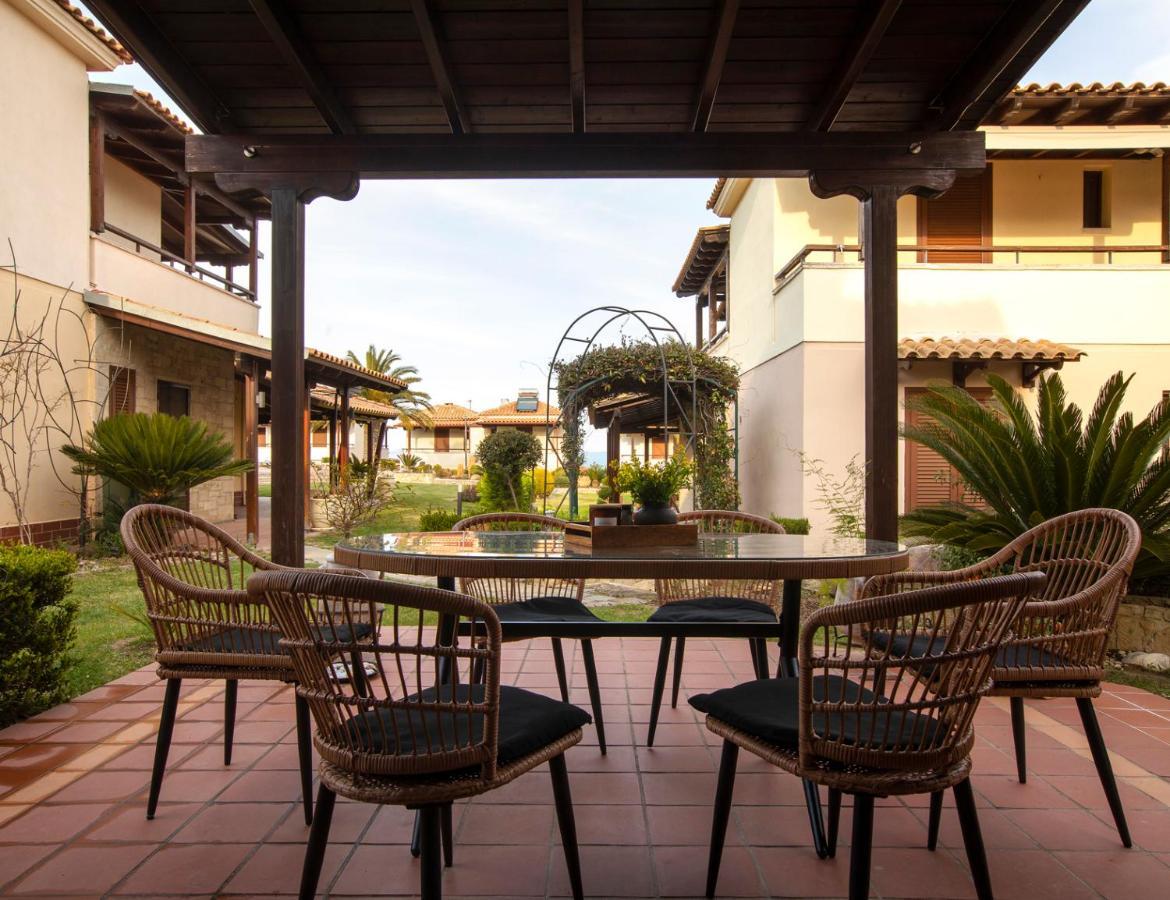 Porto Thea Alexandra Shared Pool Villa, อาฟิโตส ภายนอก รูปภาพ